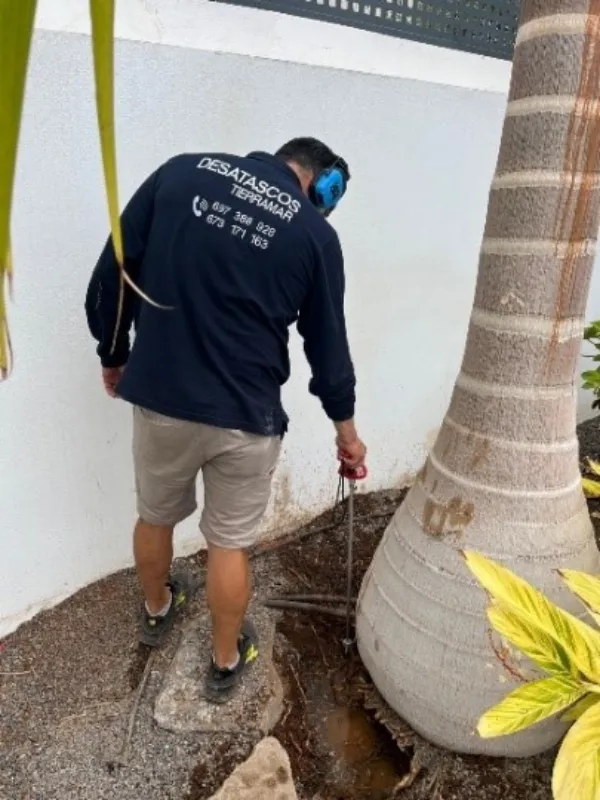 Desatascos Tierramar - Trabajando